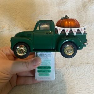 NEW Bath and Body Works Pumpkin Truck Wallflower Scent Control Plug